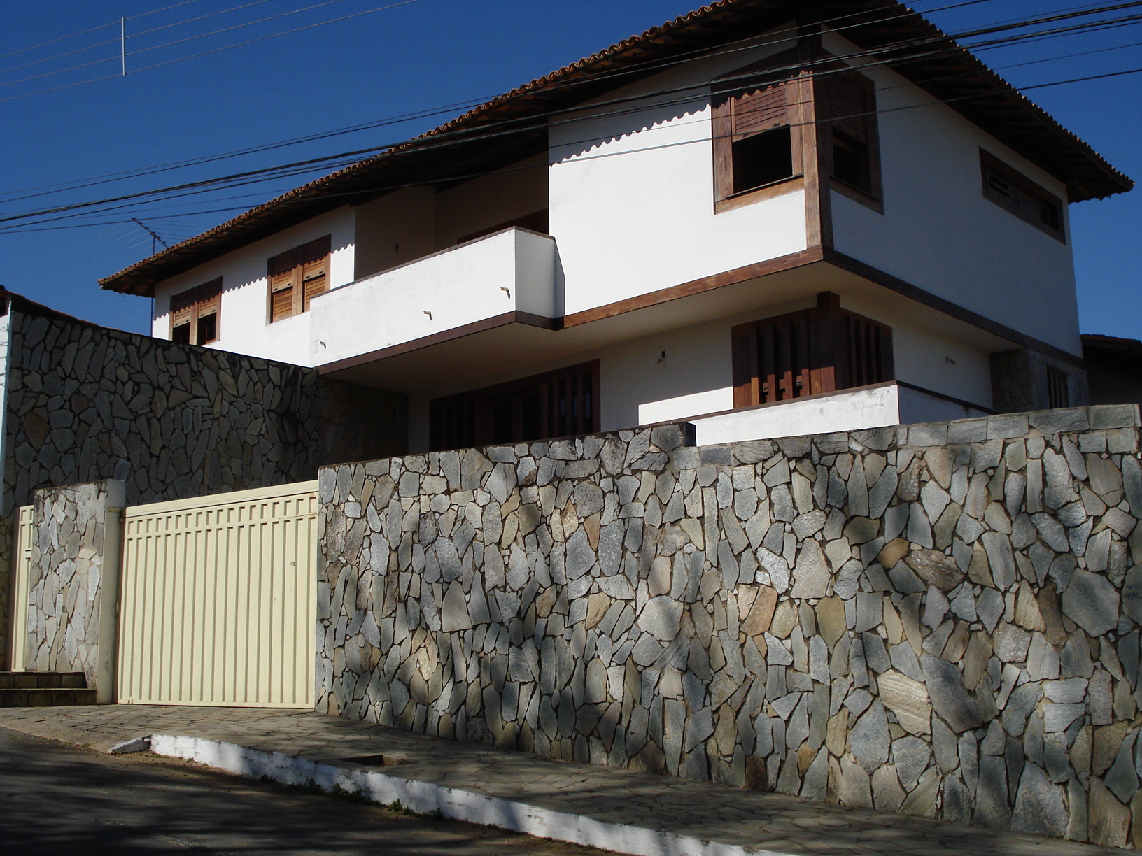C- 01 Casa bairro Maria Cândida