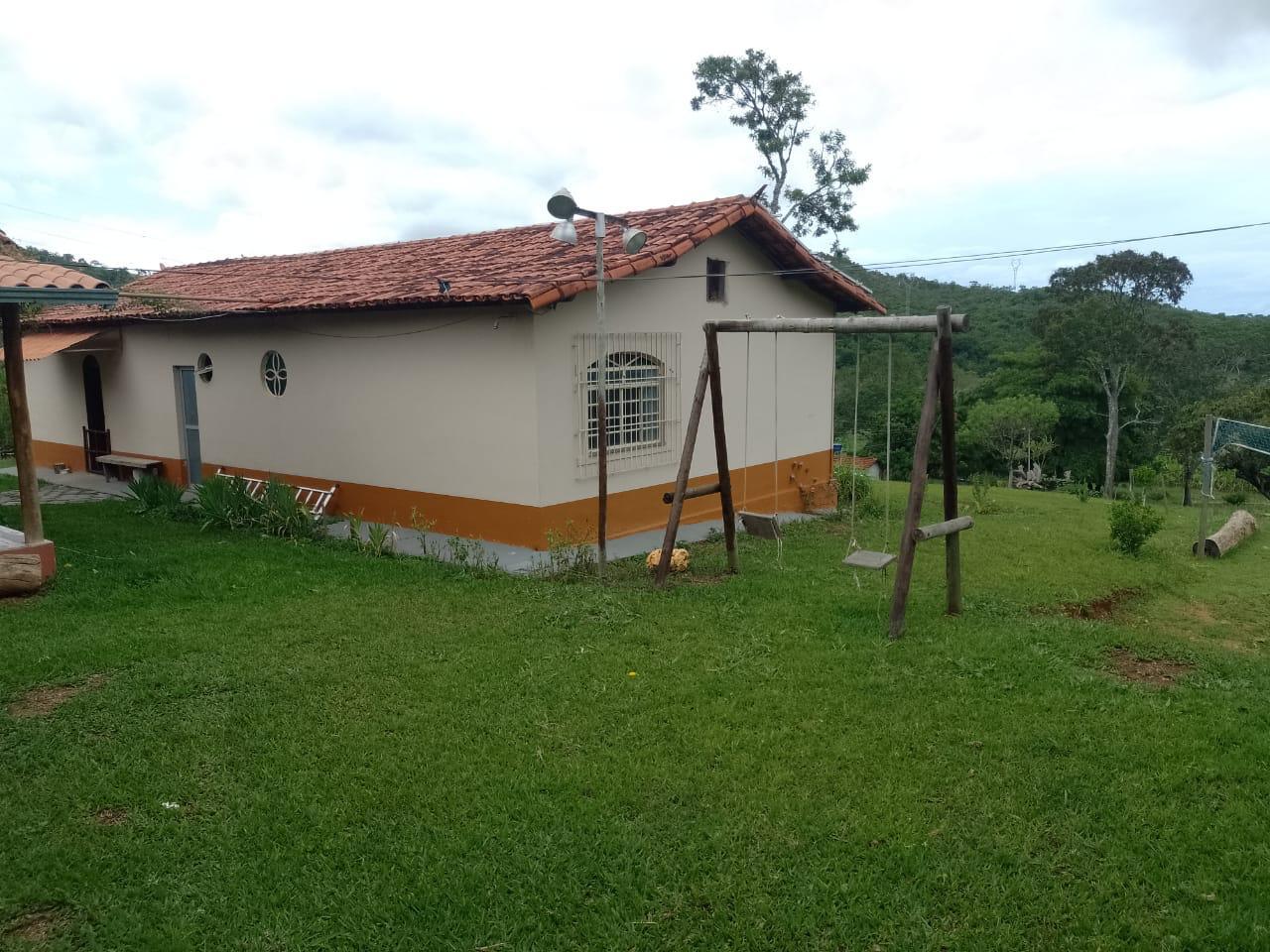 F-90 FAZENDA 50HA ARAÇAI MG